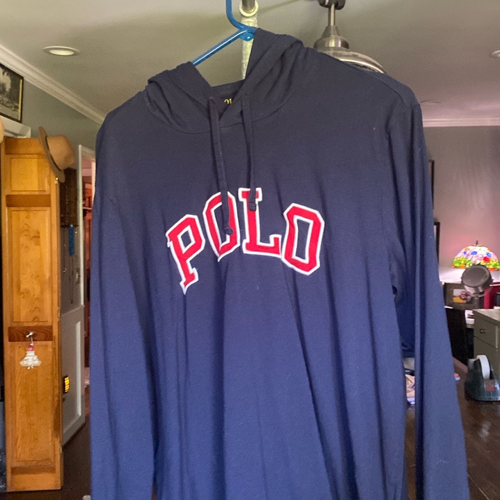 Men’s Polo navy blue long sleeve hoodie. Large